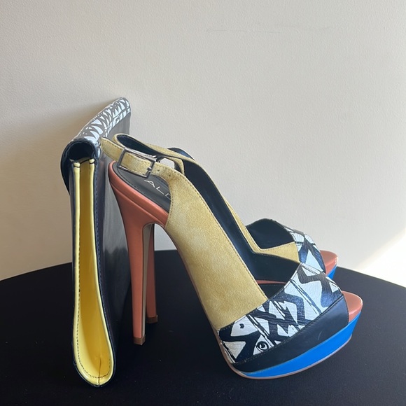 Aldo Platform Peep Toe Sling Back Heel in Black, Yellow, Blue, Orange w/ Clutch - Picture 2 of 6